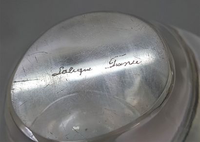 LALIQUE France:

Vase pique fleurs modèle...