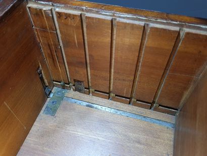 
Commode de maitrise à système par Charles...