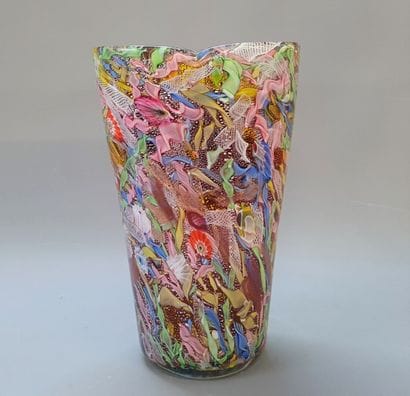 Large multicoloured glass vase. 

H. :34.5...