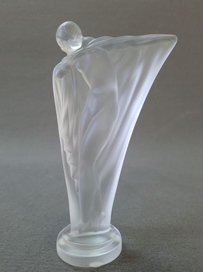 Cristal de Sèvres:

Sculpture en cristal...