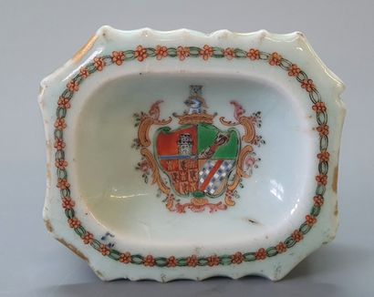COMPAGNIE DES INDES

Deux salerons en porcelaine...