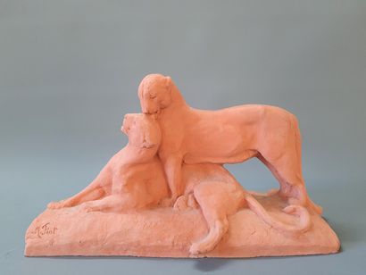Maximilien Louis FIOT (1886-1953)

Two lionesses

Terracotta...