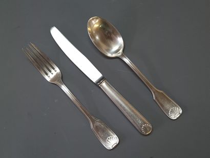 Large silver plated metal housewife shell...