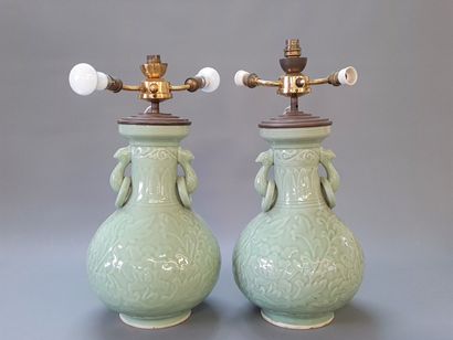Pair of Chinese porcelain lamps

H. 50 c...