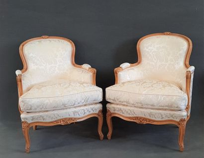 Paire de bergères style Louis XV