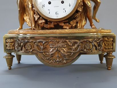 Clock in gilt bronze XX

39 x 33 x 14 cm...