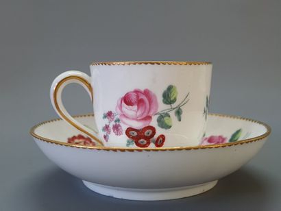 SEVRES. XVIII° siècle.

Suite de cinq gobelets...