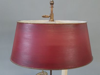 Kettle lamp

H. 62 cm.