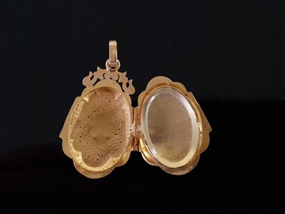 Souvenir medallion in gold 750°/ 00, inside...