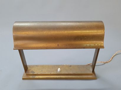 Bronze desk lamp, Art Deco.

28 x 32 x 8.5...