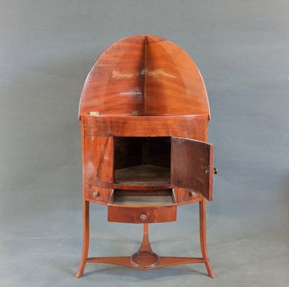 Bar d'angle Anglais. 

82 x 65 x 44 x 46...