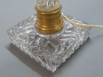 BACCARAT Beautiful lamp base in bronze and...