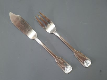 Large silver plated metal housewife shell...