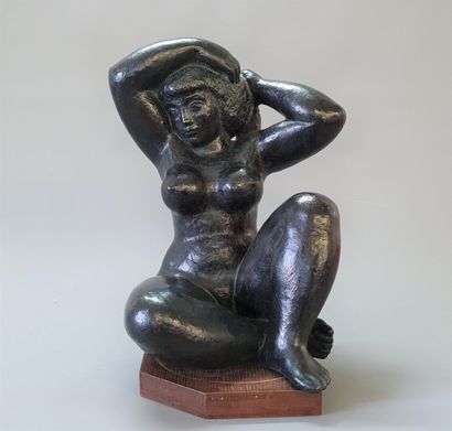 Lucien GIBERT (1904-1988)

Woman with hair

Bronze...