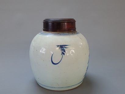 Pot à gingembre en porcelaine à décor de...