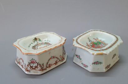 COMPAGNIE DES INDES

Deux salerons en porcelaine...