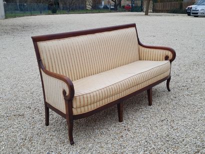 Banquette en acajou et placage d'acajou ,...