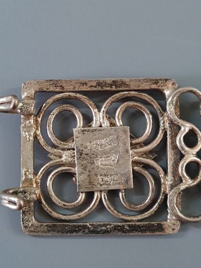 Asian silver belt.

Weight 150.42g

L. :87...