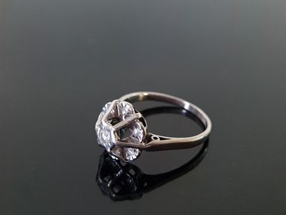 Ring in white gold 750°/ 00, set with small...