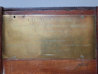 
Commode de maitrise à système par Charles...