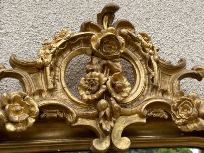 Important miroir Napoléon III cadre sculpté...