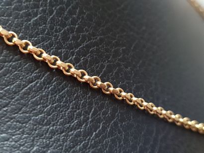 Collier en or 750°/00.

L: 50 cm.

13.42...