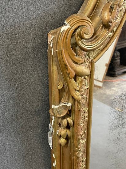 Miroir cadre doré 

Style Régence

145 x...