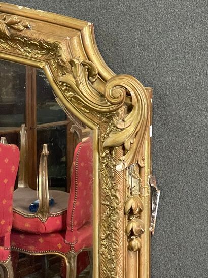 Miroir cadre doré 

Style Régence

145 x...