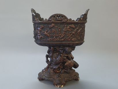 Grande coupe en terre cuite patinée à décor...