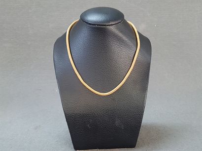 Collier en or maille tubogaz, 750°:00

L:...