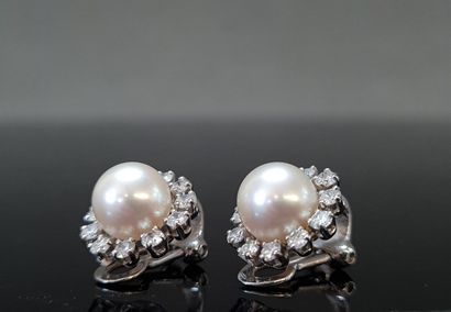Paire de clips d'oreille en or 750°/00 et...