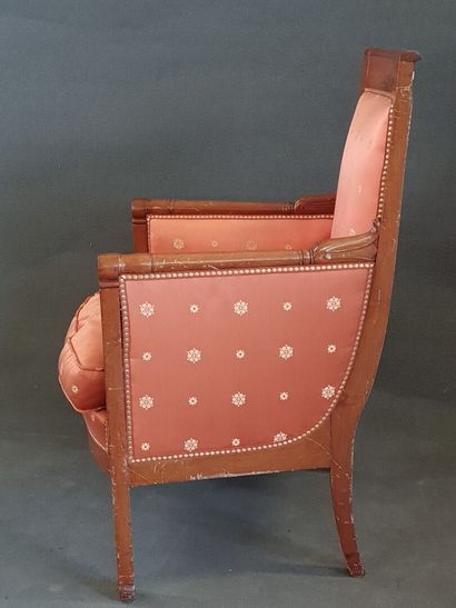 Bergère en placage d'acajou.

d'époque E...