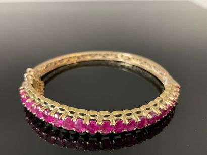Bracelet semi-rigide en or 375°/ 00 ( 9 K)...