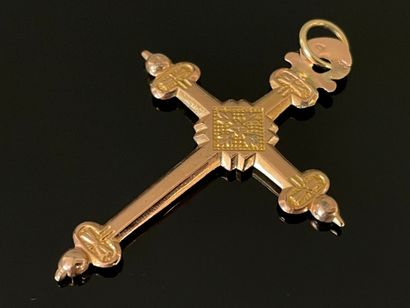 Croix en or fin XVIII°, poinçon tête de bélier.

H:...