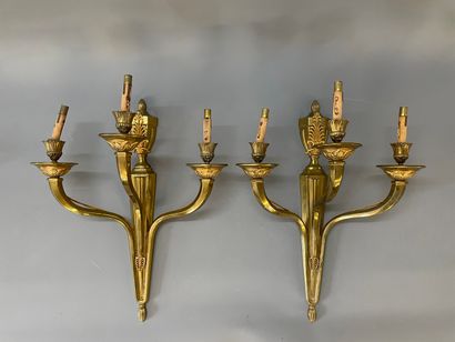 Paire d' appliques néoclassique en bronze...