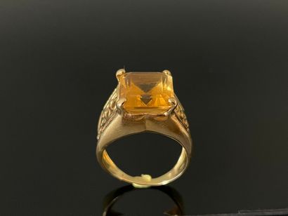Bague en or 535°/ 00, serti d'une citrine...