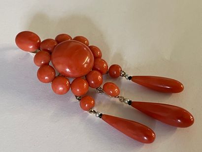 Pendentif-broche en or, serti de cabochons...