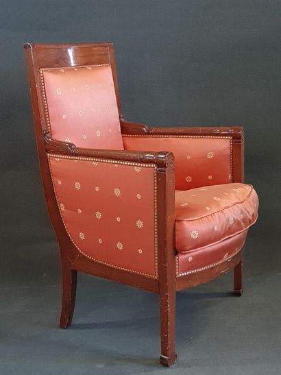 Bergère en placage d'acajou.

d'époque E...