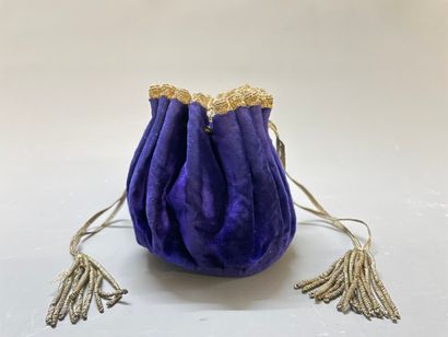 Bourse en velours violet avec extérieur en...