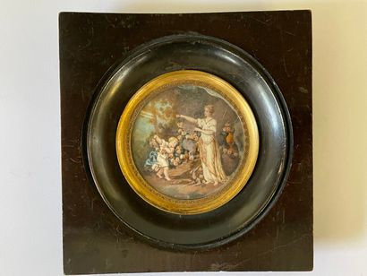 Miniature sur ivoire à vue ronde: femme et...