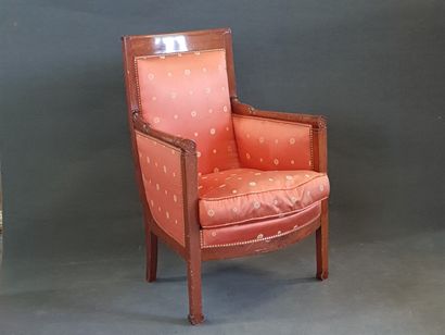 Bergère en placage d'acajou.

d'époque E...