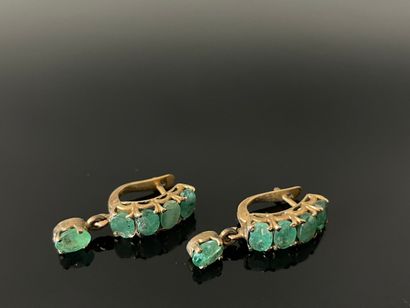 Paire de boucles d'oreille en or 750°/ 00...
