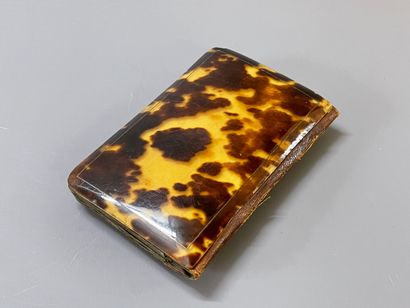 Carnet de bal en écaille avec incrustations...