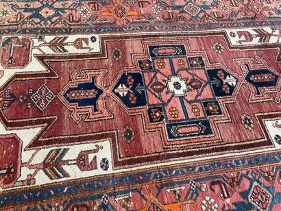 Tapis fait main en laine. Turquie

210 x...