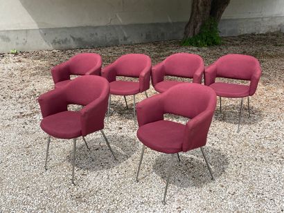Suite de six fauteuils conférence, pied chromé...