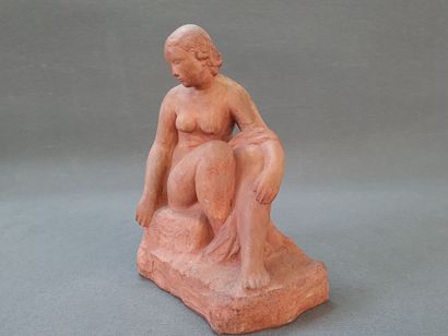 Ecole française XX°

Femme assise

Sculpture...