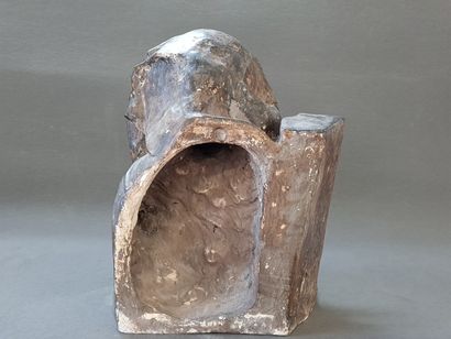 JEUNE FILLE DU MOYEN-AGE 

Sculpture en platre...