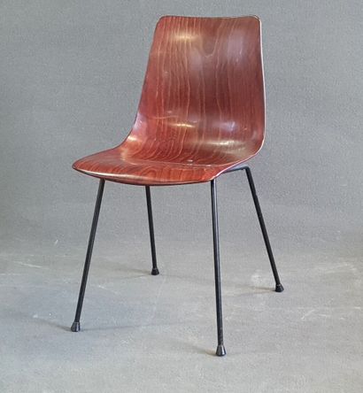 Pierre PAULIN ( 1927 - 2009) Editions THONET.

Chaise...