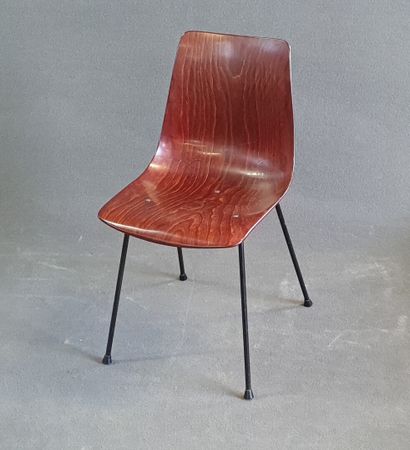 Pierre PAULIN ( 1927 - 2009) Editions THONET.

Chaise...