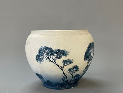 Jérome MASSIER à Vallauris.

Cache pot en...